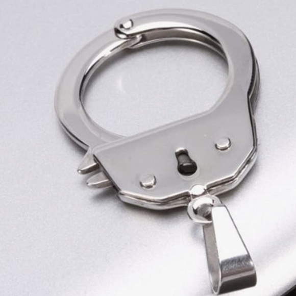 Working Handcuff Necklace Pendant - Picture 5 of 11